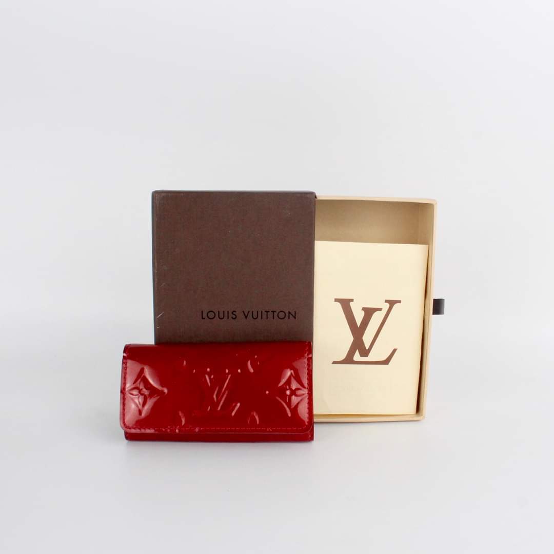 LOUIS VUITTON 4KEY HOLDER