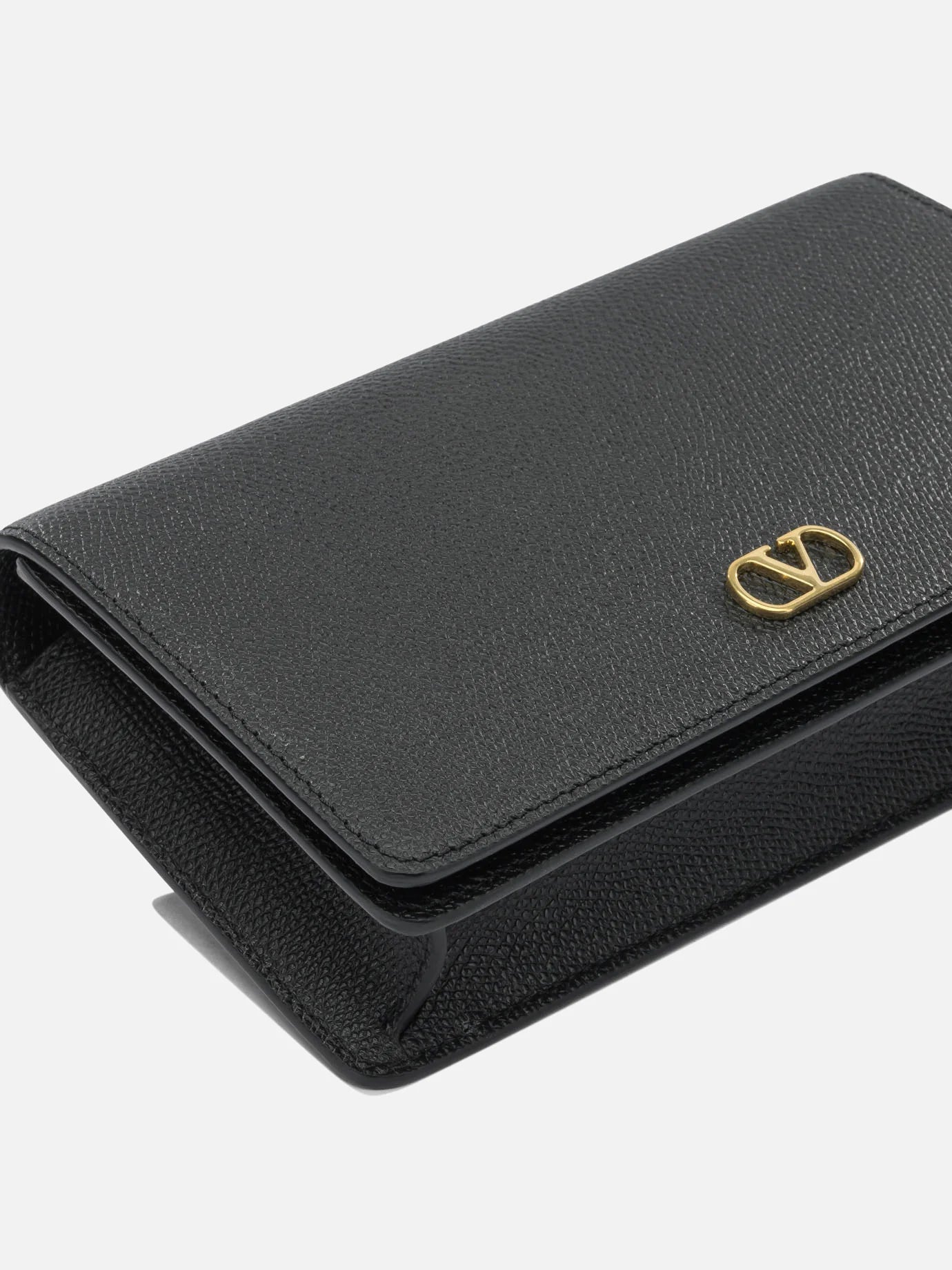 VALENTINO SIGNATURE WALLET ON CHAIN