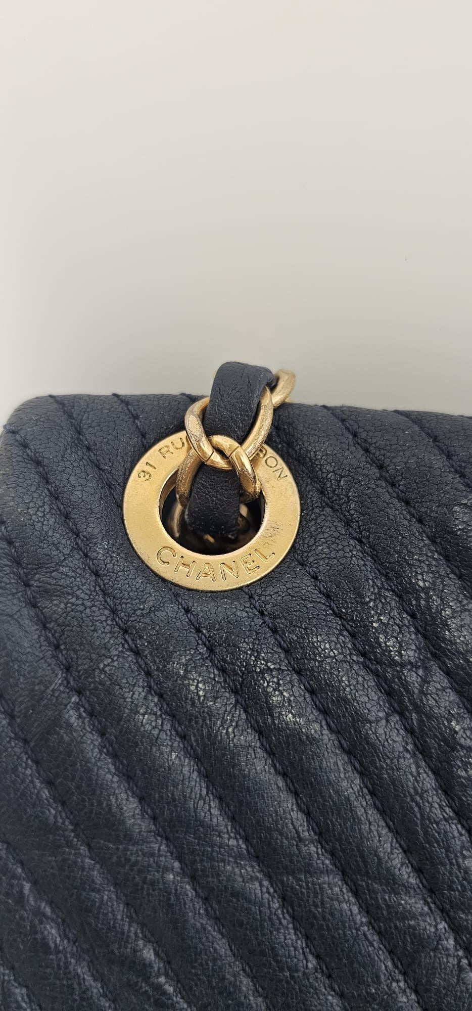CHANEL CC SURPIQUE CHEVRON SMALL FLAP