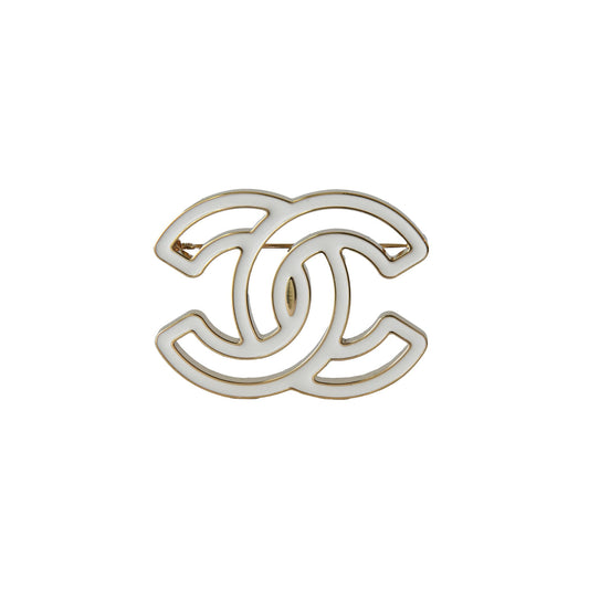 CHANEL CC METAL HALLOW WHITE LOGO BROOCH