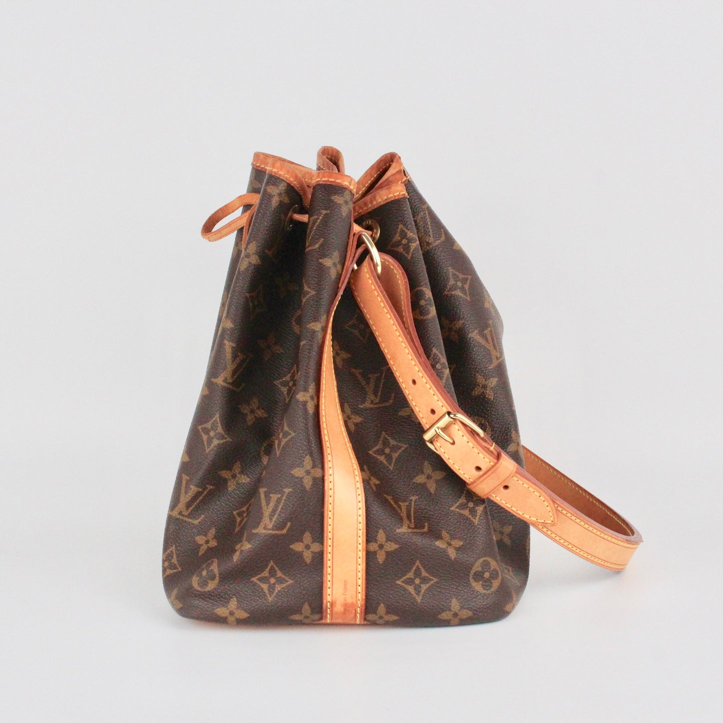 LOUIS VUITTON MONOGRAM NOE VINTAGE